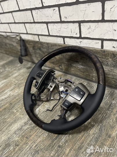 Руль Toyota Land Cruiser 200