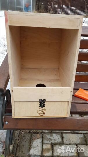 Гнездо для кур с яйцесборником