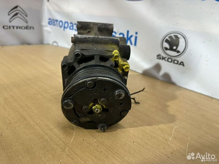 Компрессор кондиционера Ford Tourneo Connect 1.8