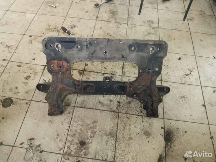 Подрамник передний Partner Berlingo