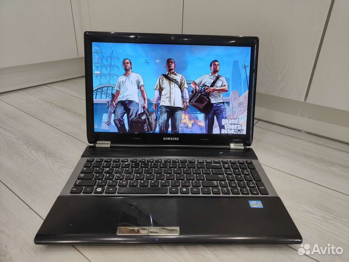 Core i7 / 8GB- оперативной / SSD+HDD / GT540