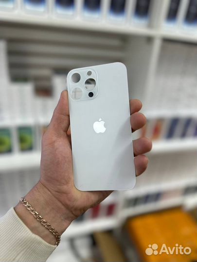 Заднее стекло на iPhone xr в корпусе 13 про