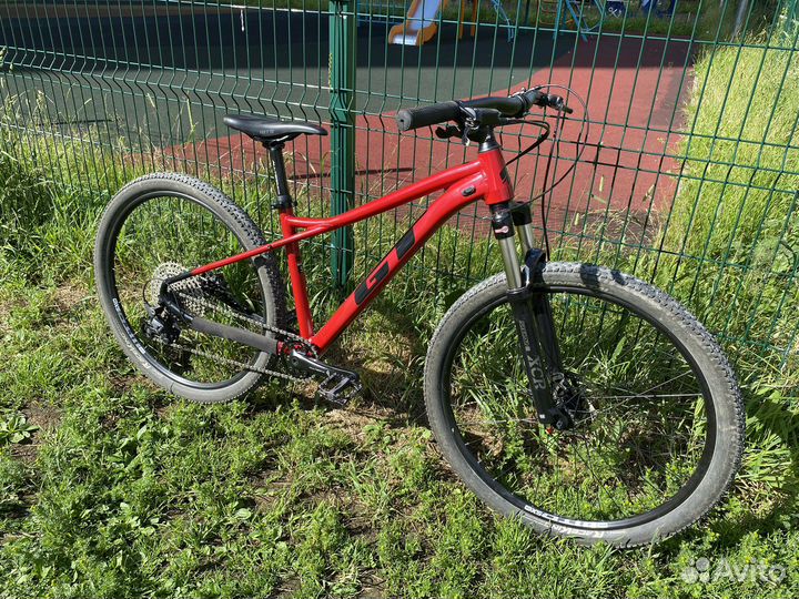 Велосипед GT avalanche elite 27,5(размер S) 2021г