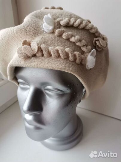 Берет новый демисезонный