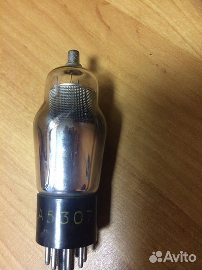 Радиолампа ZA5307 6K8G