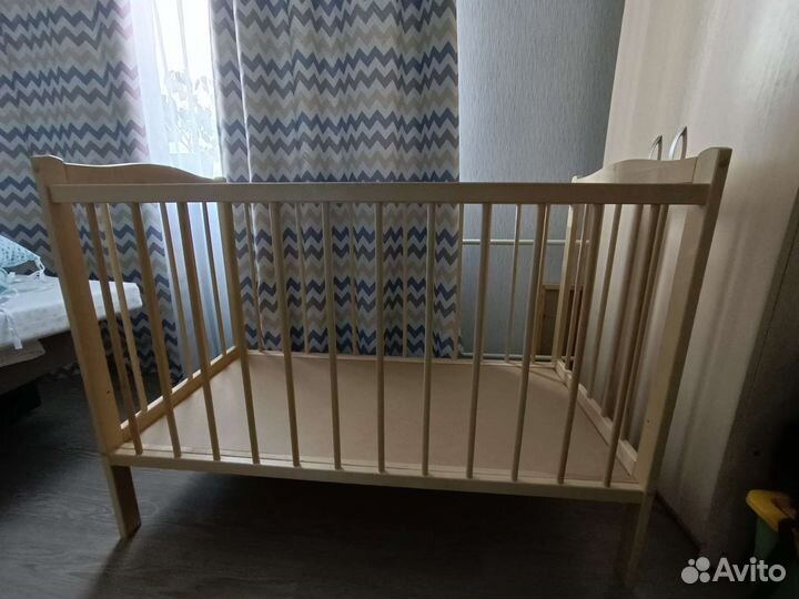 Кроватка детская
