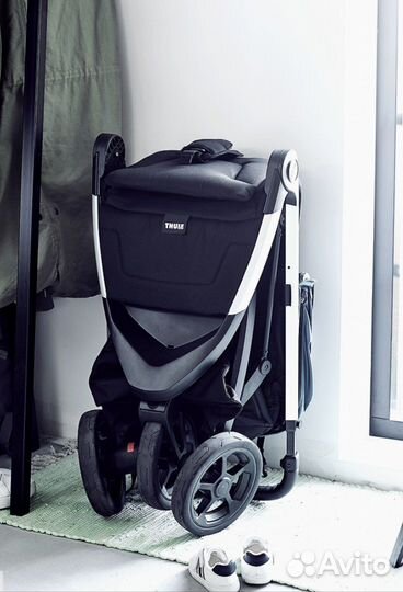 Thule Spring городская коляска с капюшоном