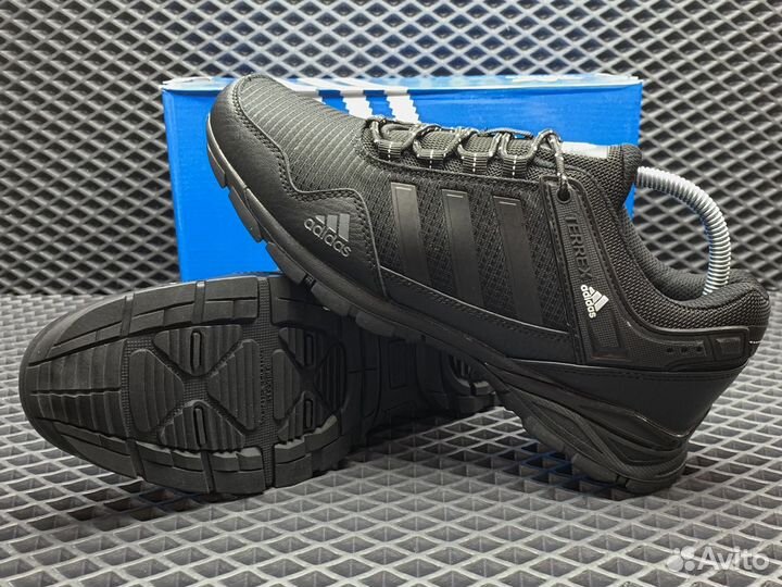 Кроссовки мужские Adidas Terrex