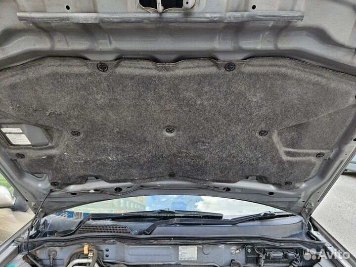 Обшивка капота Nissan Bluebird Sylphy FG10