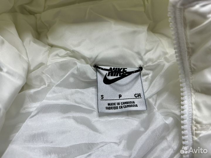 Пуховик Nike windrunner