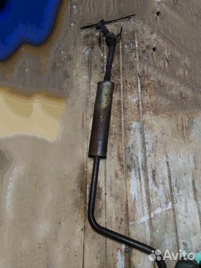 Приёмная труба с гофрой и резонатором Лада Веста