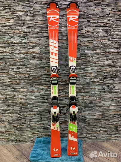 Горные лыжи и ботинки