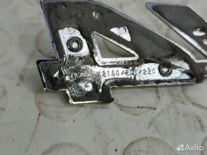 Эмблема задняя Toyota Rav4 XA50 2018