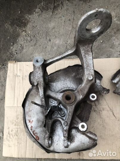 Audi A4 b8 A5 кулак задний цапфа