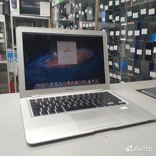 Apple MacBook 13 2008 (A1237)