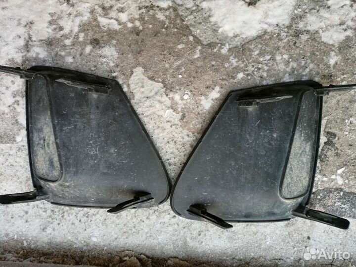 Заглушка в бампер Toyota Corolla 150 кузов