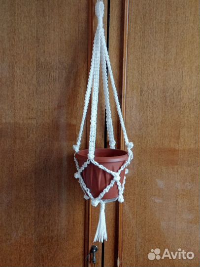 Кашпо для цветов подвесное