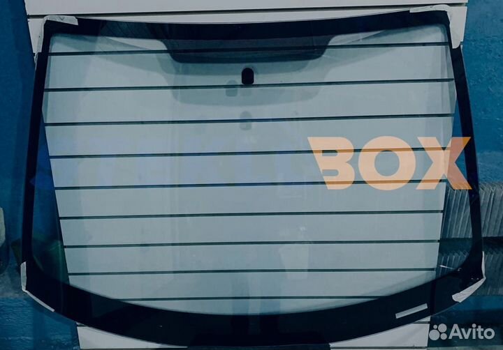 Лобовое стекло на Форд Фокус