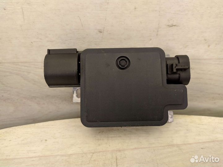 Блок управления вентилятором Ford Volvo