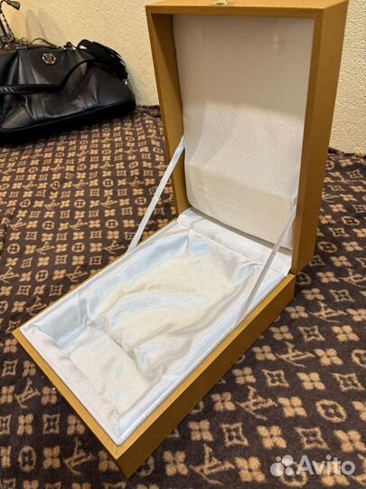 Коробка подарочная