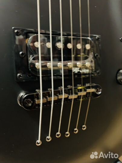 Электрогитара Schecter + Аксессуар