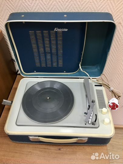 Проигрыватель с Bluetooth