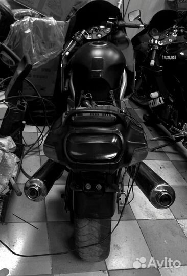 Kawasaki zzr 400