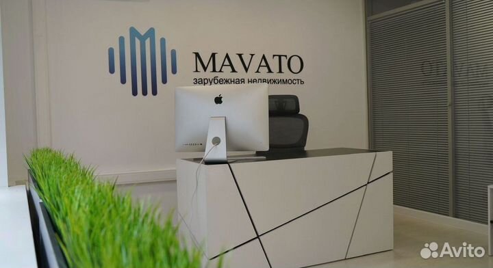 Письменный стол. Офисная мебель