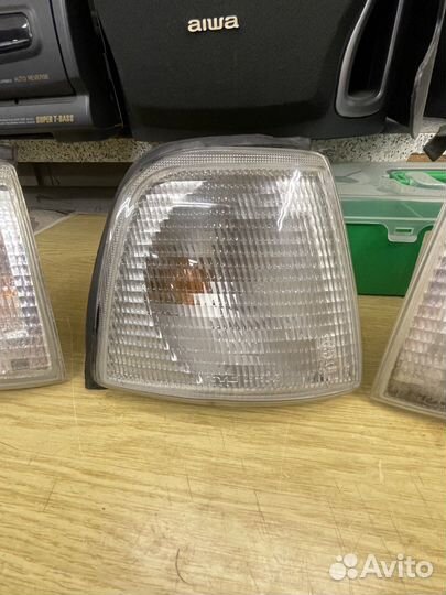 Поворотники Audi 80 B4