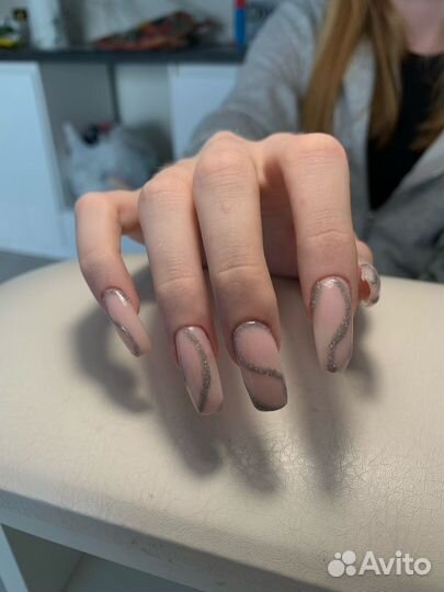 Маникюр педикюр