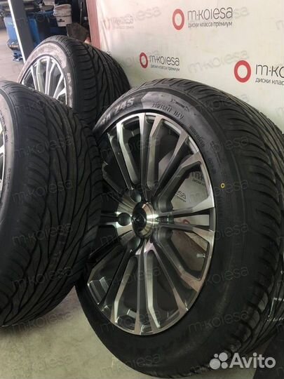 R22 Maxxis MA-Z4S Victra 285/45, PCD 5x150 DIA 110.1