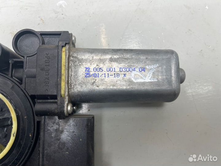 Моторчик стеклоподъемника передний правый Opel