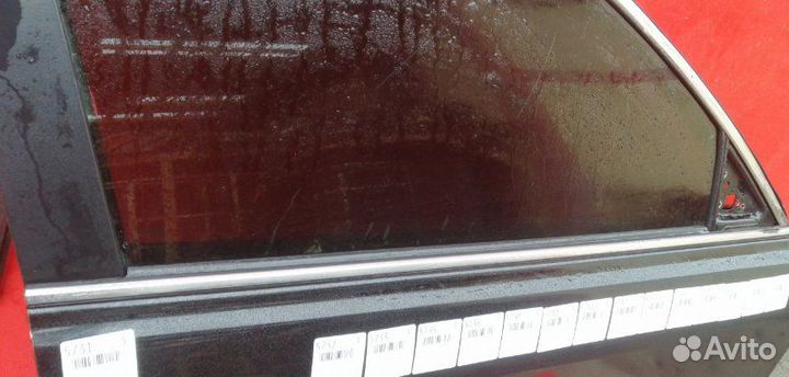 Молдинг стекла передний правый Toyota Camry XV40