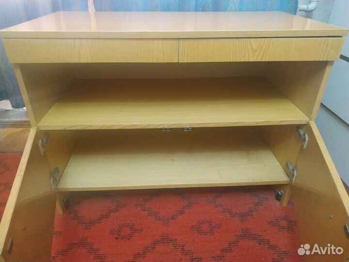 Тумба с прикроватными тумбочками