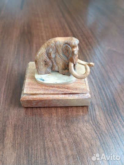 Фигурки из бивня мамонта