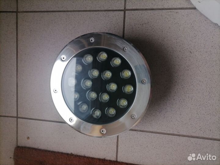 Светильник для бассейна