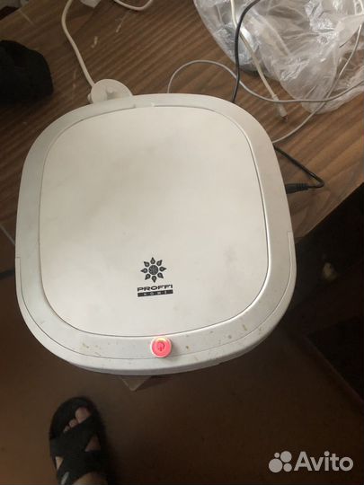 Робот пылесос profit