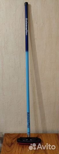 Щетка для кёрлинга