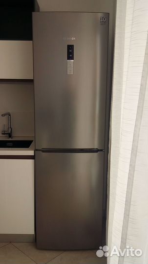 Холодильник Bosch kgn39vl15r