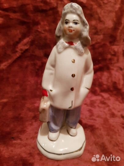 Мальчик. Школьник с портфелем. рар. лфз. Оригинал