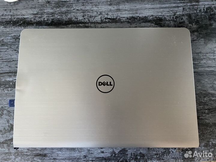 Ноутбук dell inspiron