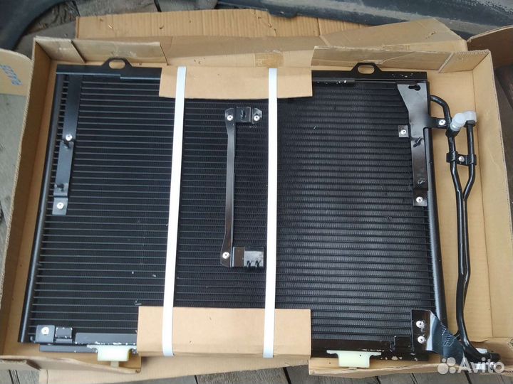 Mercedes Benz Радиатор кондиционера