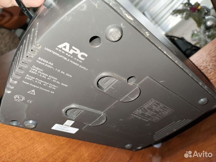 Ибп Apc back UPS es 525