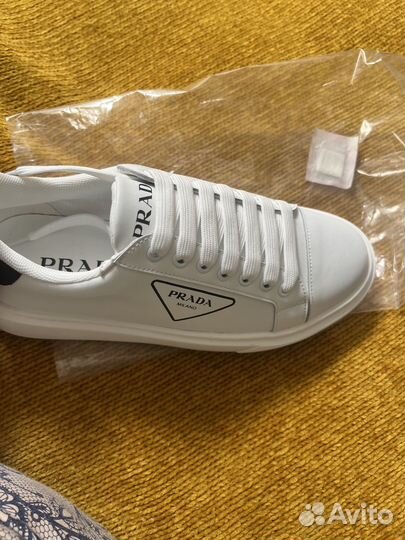 Кроссовки Prada