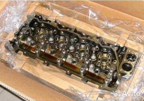 Головка блока цилиндров 4hк1 E-3 (не укомплектован