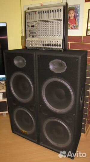 Колонки Dj-Tech 1600W 2ш Активный микшер Behringer