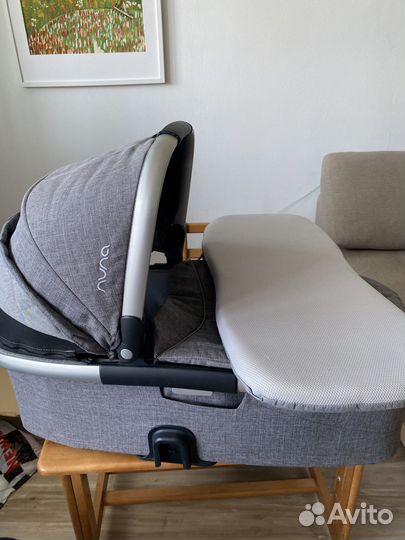 Продаю коляску 2в1, люлька и прогулочный блок