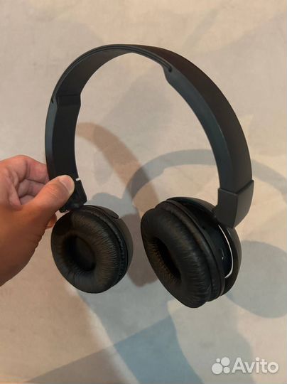 Беспроводные наушники JBL T450BT