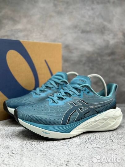 Кроссовки Asics Novablast