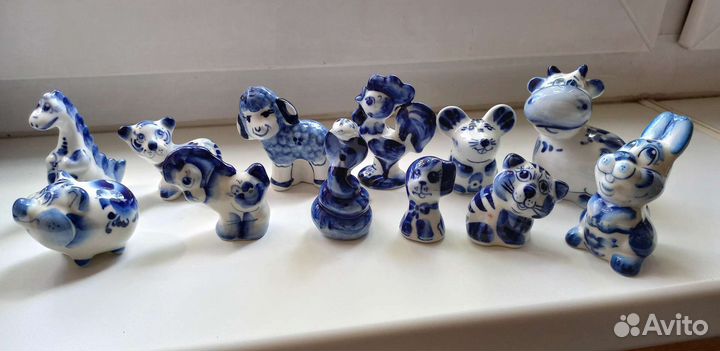Фарфоровые фигурки Гжель